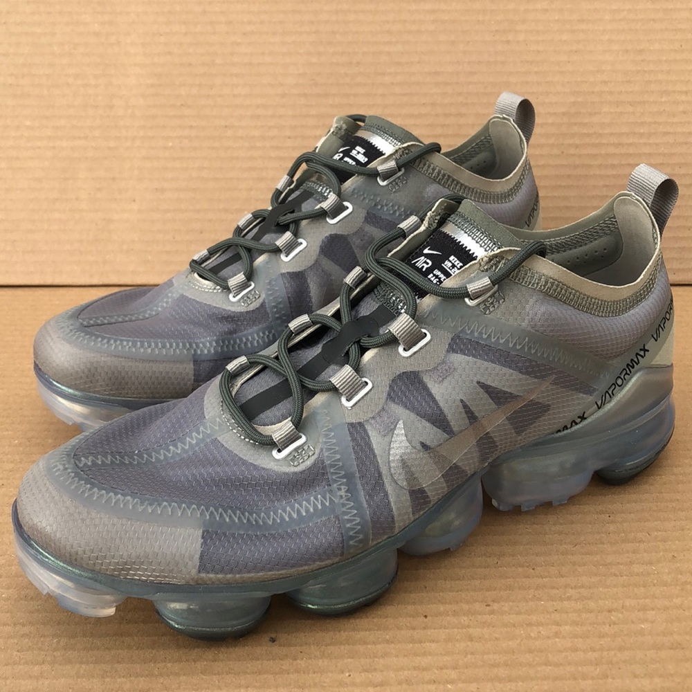 ✨SOLD✨Nike AirVapormax2019 Premium Metalic Silver Womens